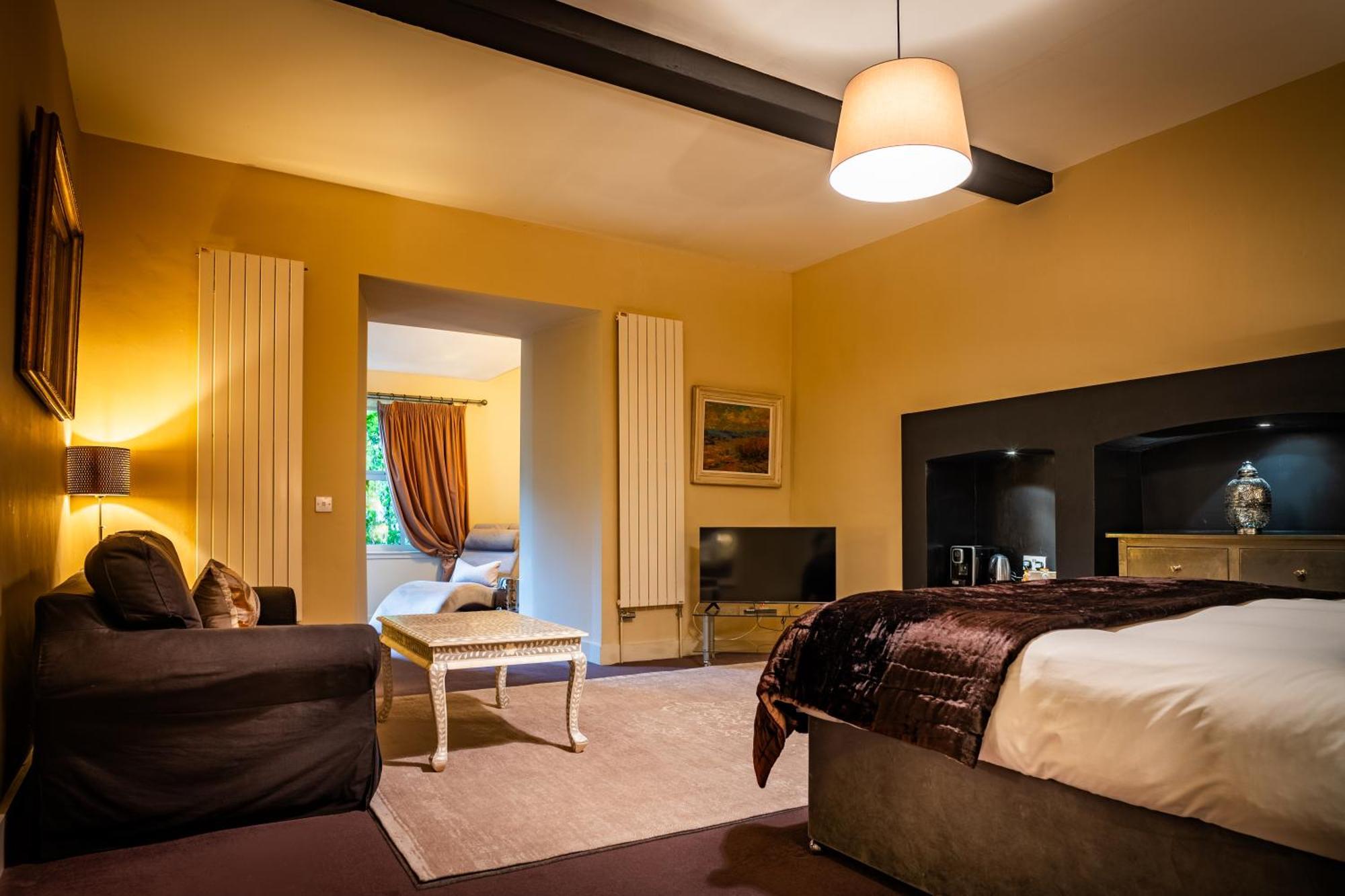 Six Brunton Place Guest House, Edinburgh